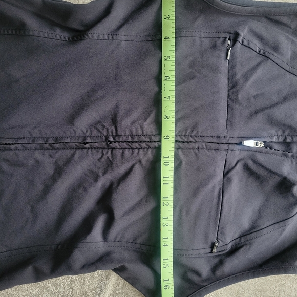 Vest - Picture 4 of 5